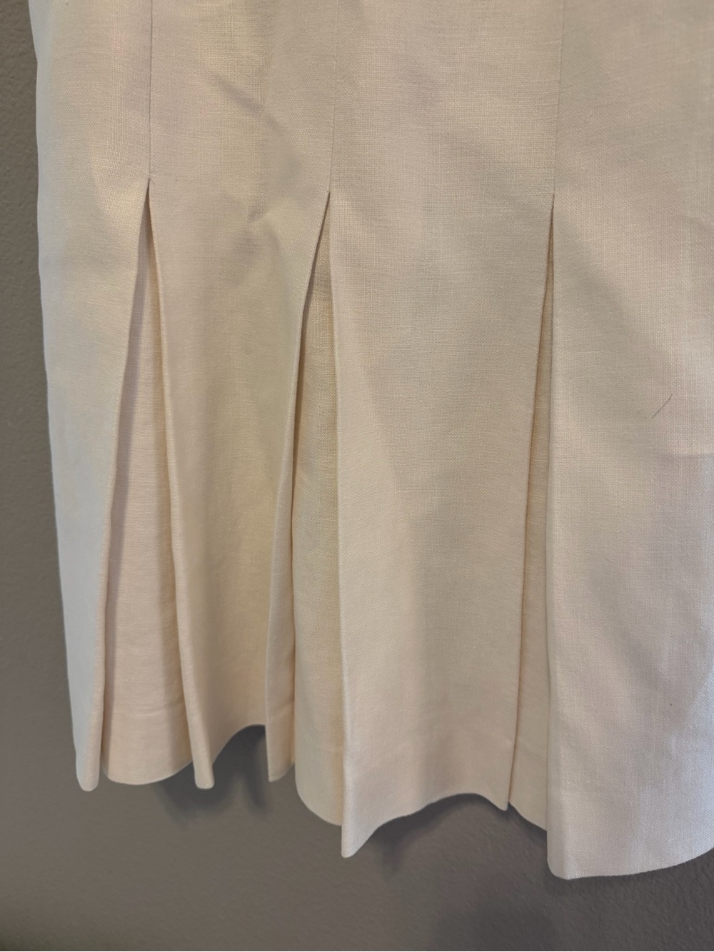 J. Crew Pleated Sleeveless Cream Fit-and-Flare Dress 4 - Picture 4 of 6